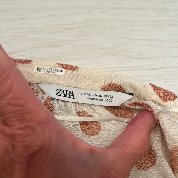 Zara blouse xl Sheer Ruched Neck Crinkling In Fabric Brown Dots. - Picture 8 of 8